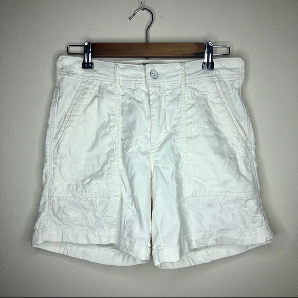 Anthropologie Pants - Anthropologie Wanderer White Embroidered Shorts